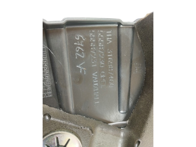 Recambio de tapa motor para opel zafira tourer excellence referencia OEM IAM 316987460  