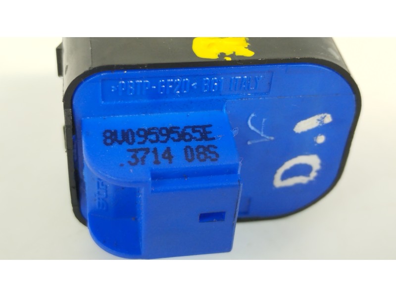 Recambio de mando retrovisor para audi a3 sportback (8va) ambiente referencia OEM IAM 8V0959565E  