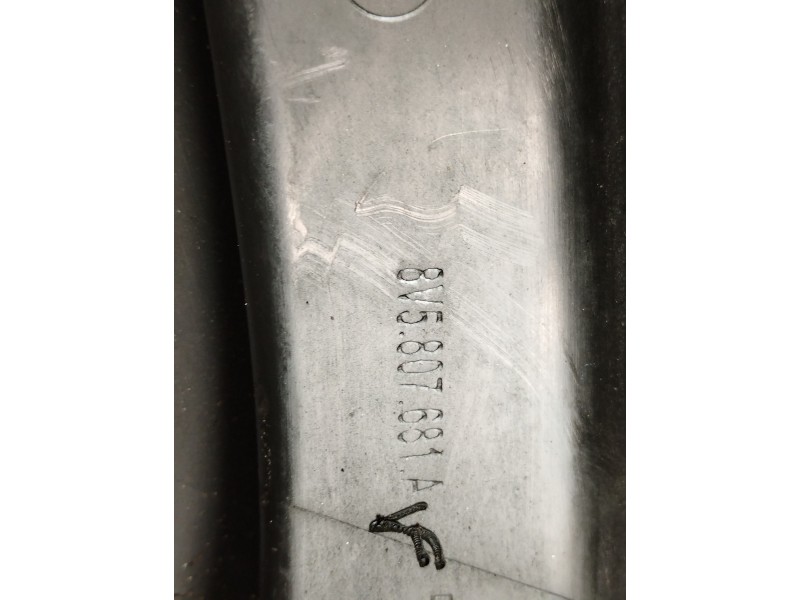 Recambio de rejilla paragolpes izquierda para audi a3 sportback (8va) ambiente referencia OEM IAM 8V5807681A  