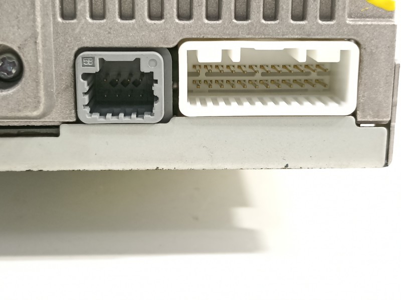 Recambio de sistema audio / radio cd para renault clio iv limited referencia OEM IAM 281152390R  