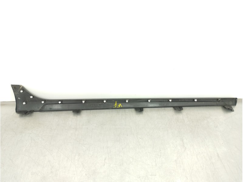 Recambio de faldon lateral para seat arona xperience referencia OEM IAM 6F9853851  