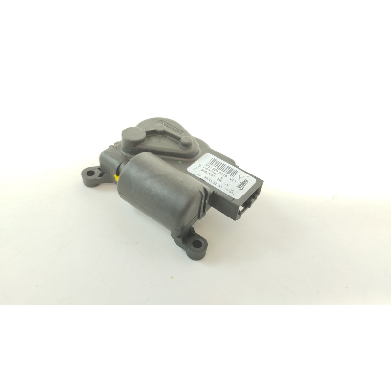 Recambio de motor apertura trampillas climatizador para audi a3 sportback (8va) ambiente referencia OEM IAM 5Q0907511A T1016054F