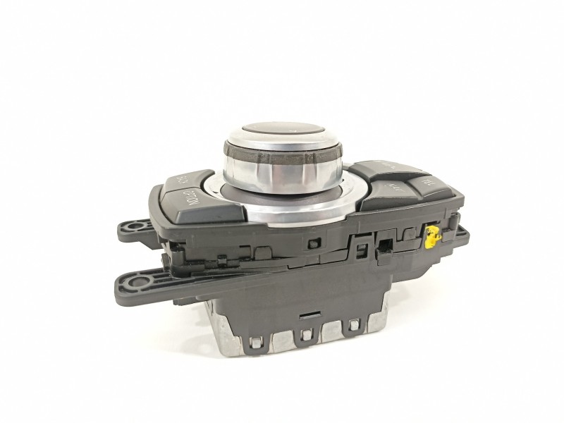Recambio de mando multifuncion para bmw serie 5 lim. (f10) 520d referencia OEM IAM 65829286699  