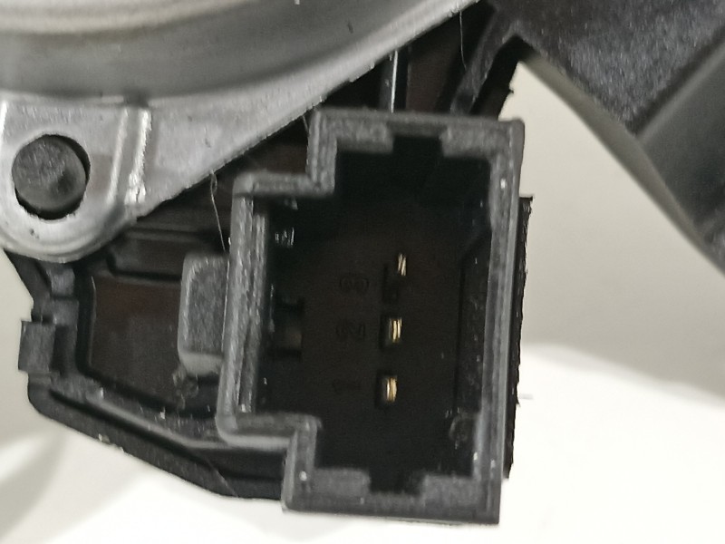 Recambio de motor limpia trasero para renault clio iv limited referencia OEM IAM 287105483R  