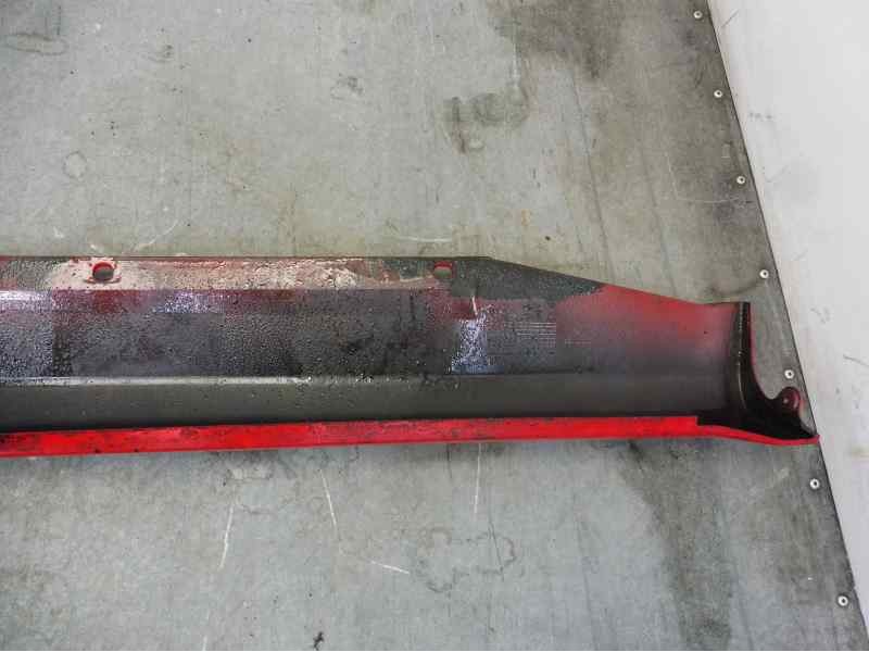 Recambio de faldon lateral dch (corte) para chevrolet kalos 1.4 se referencia OEM IAM   