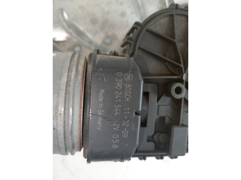 Recambio de motor limpia delantero para dacia sandero ambiance music referencia OEM IAM 8200619512 3397020879 0390241544