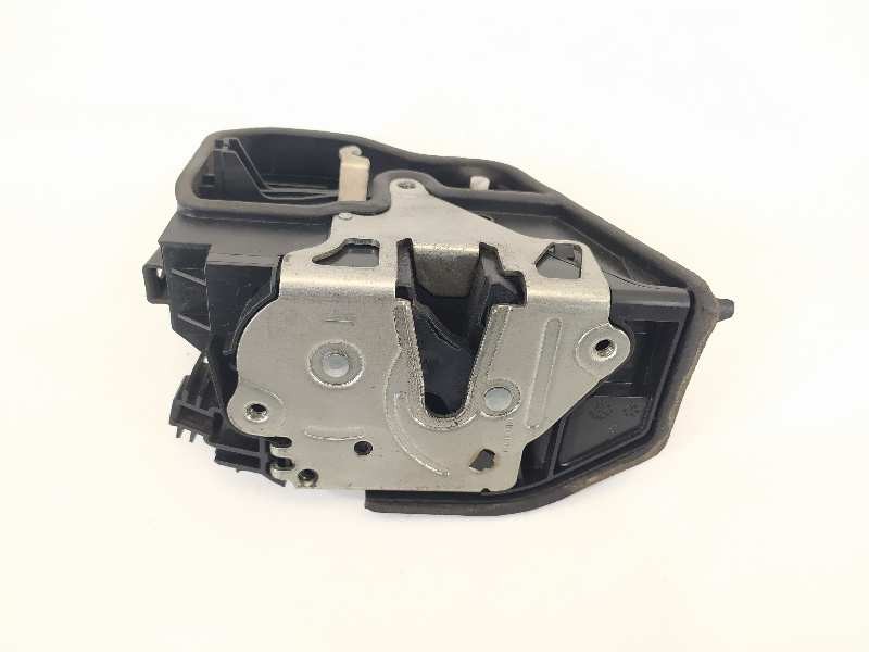 Recambio de cerradura puerta delantera derecha para bmw serie 1 berlina (e81/e87) 116i referencia OEM IAM 7167074  