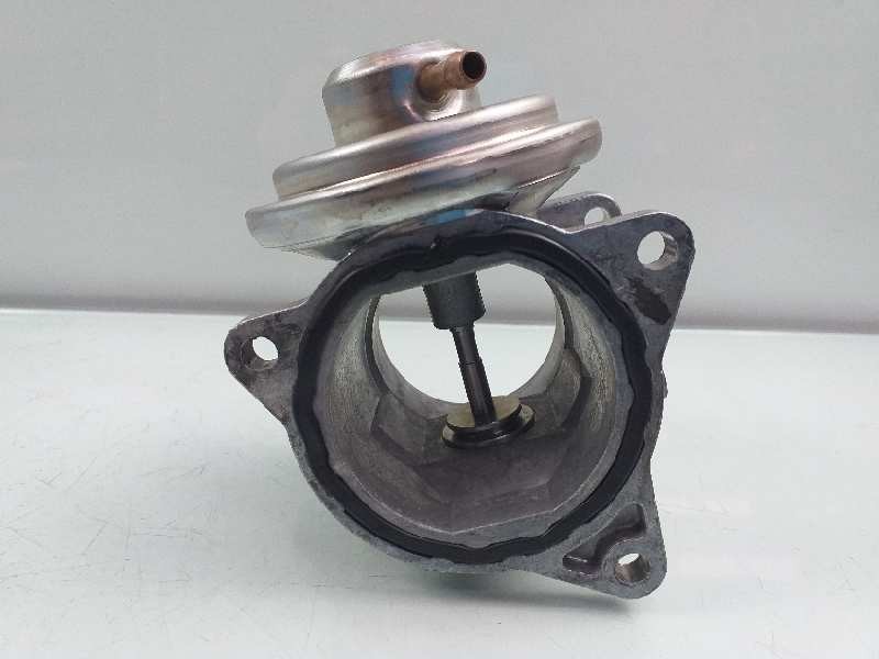Recambio de valvula egr para audi a3 sportback (8p) 2.0 tdi ambition referencia OEM IAM 038131501AF  