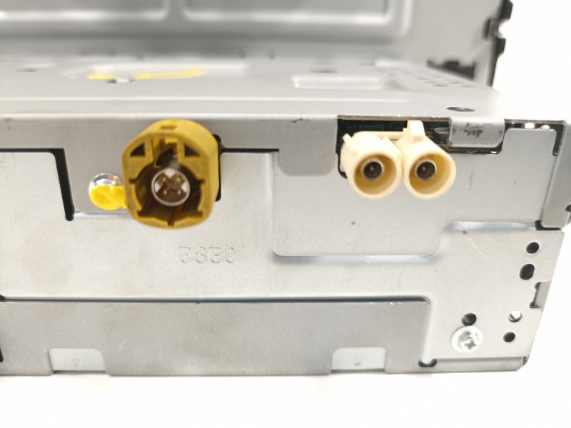 Recambio de pantalla multifuncion para seat arona xperience referencia OEM IAM 5FJ035871B  