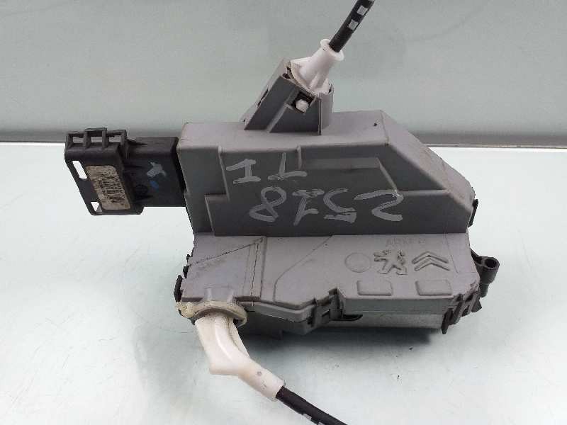 Recambio de cerradura puerta trasera izquierda para peugeot 308 premium referencia OEM IAM 567165  