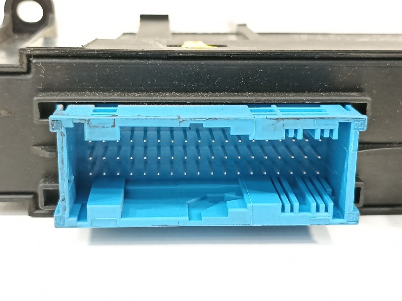 Recambio de modulo electronico para bmw serie 5 lim. (f10) 520d referencia OEM IAM 61359286941 9286941 