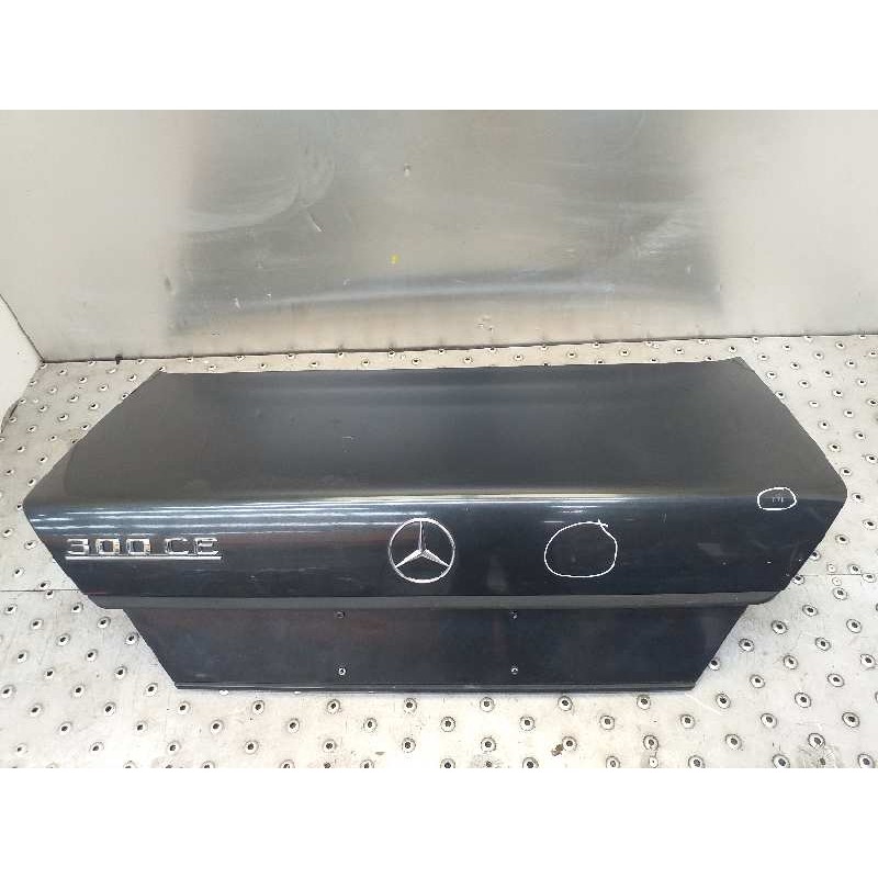 Recambio de tapa maletero para mercedes-benz clase e (w124) berlina e 300 (124.030) referencia OEM IAM   