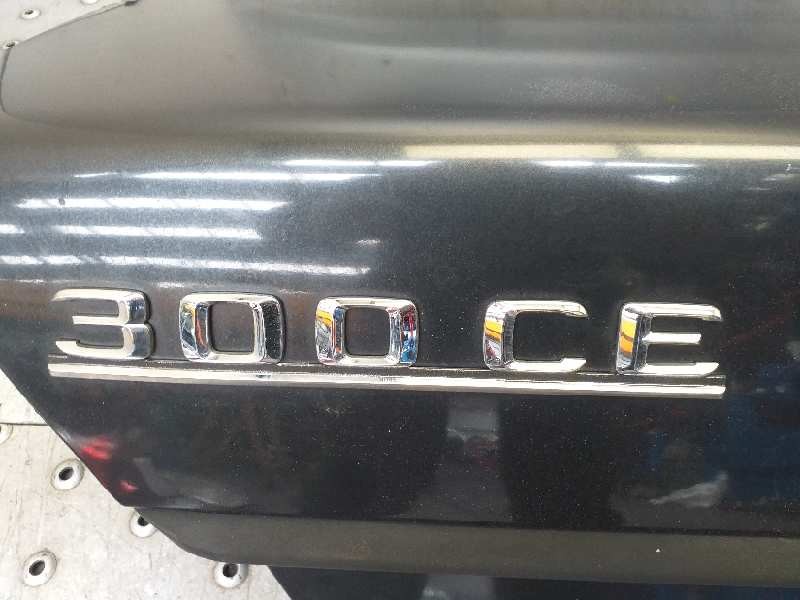 Recambio de tapa maletero para mercedes-benz clase e (w124) berlina e 300 (124.030) referencia OEM IAM   