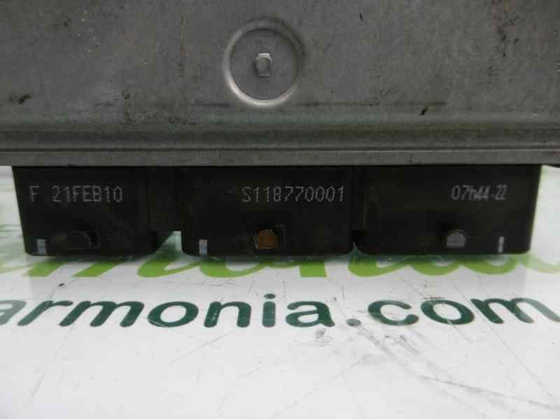 Recambio de centralita motor uce para ford fiesta (cb1) trend referencia OEM IAM 8V2112A650EC 5WS40584CT 