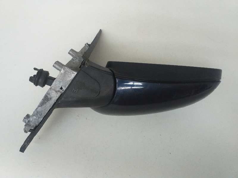 Recambio de retrovisor derecho para bmw serie 1 berlina (e81/e87) 116i referencia OEM IAM 51167268124  