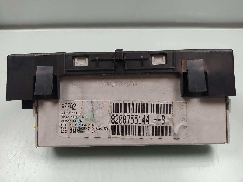 Recambio de pantalla multifuncion para renault kangoo furgón confort referencia OEM IAM 8200755144  