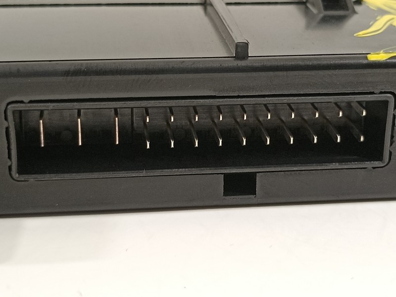 Recambio de modulo confort para bmw serie 5 lim. (f10) 520d efficientdynamics edition referencia OEM IAM 7768083083  