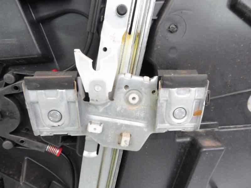 Recambio de elevalunas delantero izquierdo para ford fiesta (cb1) trend referencia OEM IAM 8A6TA045H17AG  