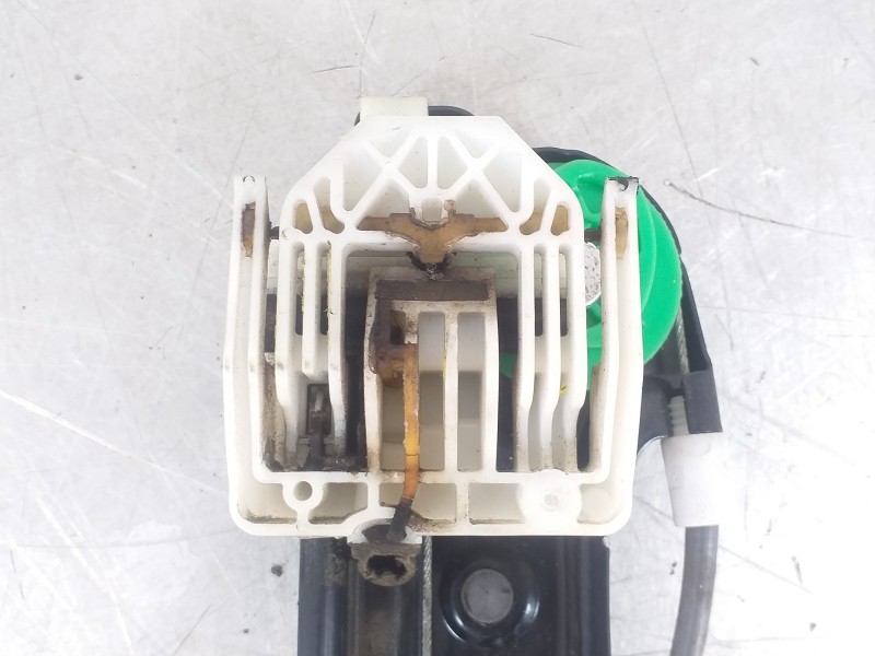 Recambio de elevalunas delantero derecho para bmw serie 1 berlina (e81/e87) 116i referencia OEM IAM 7138466  