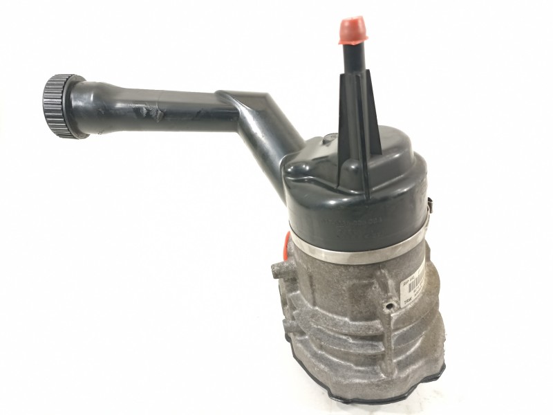 Recambio de bomba direccion para peugeot 308 sw premium referencia OEM IAM 9671691880  