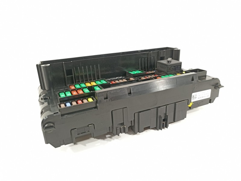 Recambio de caja reles / fusibles para bmw serie 5 lim. (f10) 520d efficientdynamics edition referencia OEM IAM 61149252815 9252