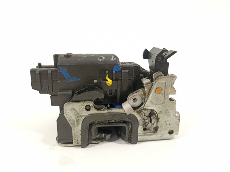 Recambio de cerradura puerta delantera derecha para dacia dokker ambiance referencia OEM IAM 805025267R  