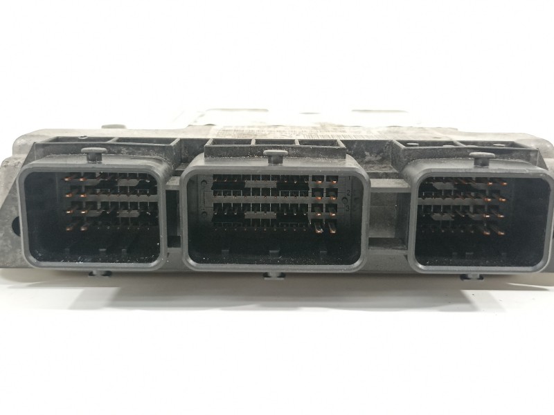 Recambio de centralita motor uce para citroën c4 berlina sx referencia OEM IAM 9655943580  