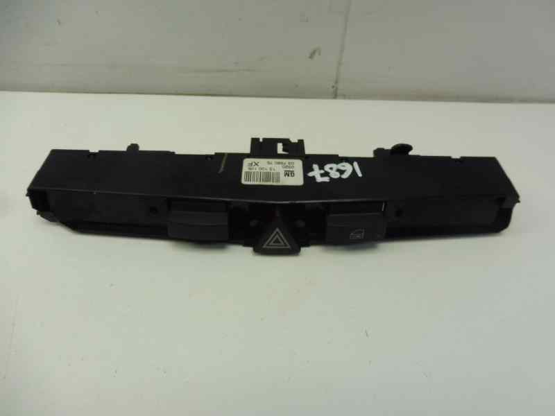 Recambio de warning para opel astra h berlina essentia referencia OEM IAM 13100105 03758075 