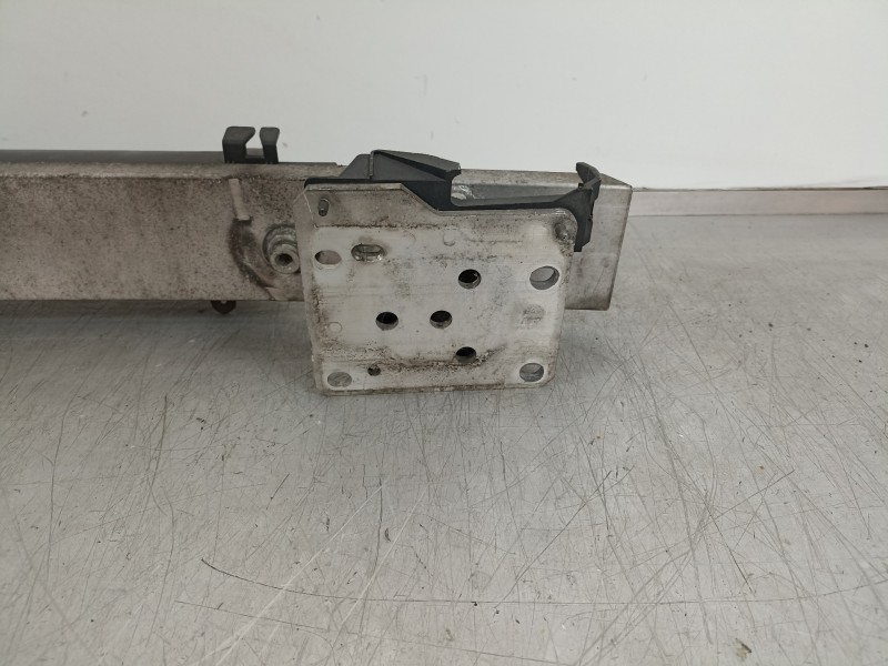 Recambio de refuerzo paragolpes delantero para citroën c4 berlina sx referencia OEM IAM 9651794280  