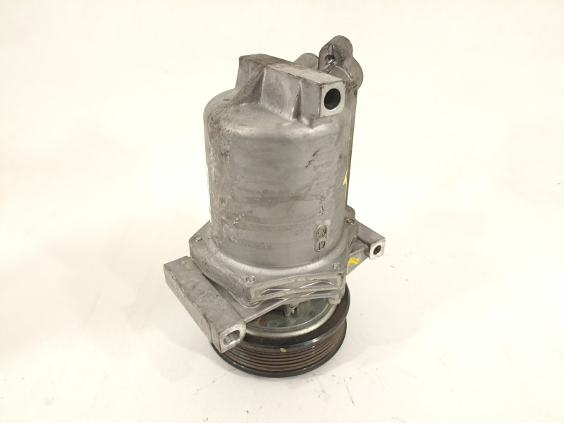 Recambio de compresor aire acondicionado para dacia dokker ambiance referencia OEM IAM 926008367R  