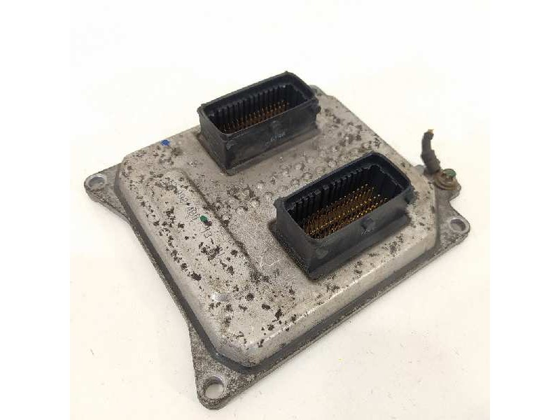 Recambio de centralita motor uce para opel astra twin top cosmo referencia OEM IAM 12992406 5WK9395 6050814591
