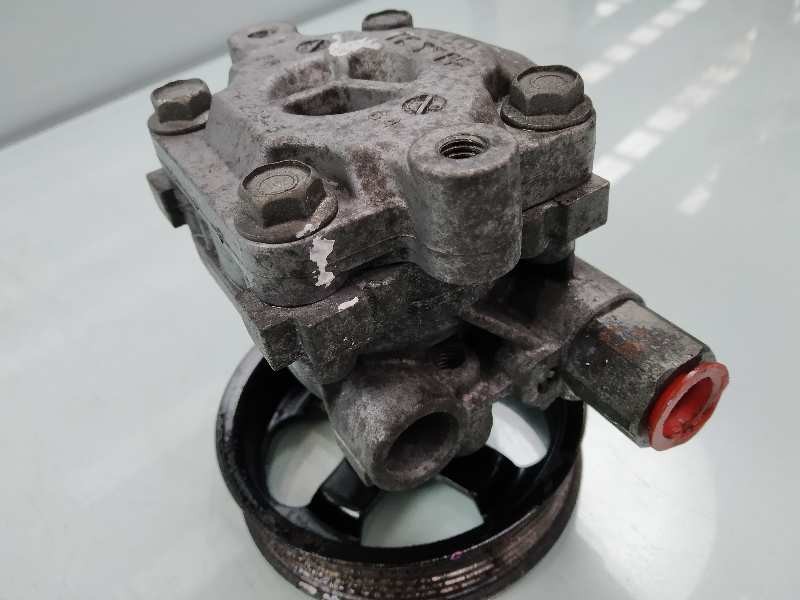 Recambio de bomba direccion para dodge caliber se referencia OEM IAM 05105449AC  