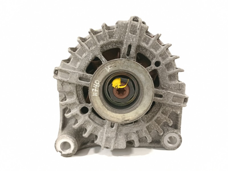 Recambio de alternador para bmw serie 3 berlina (e90) 320d referencia OEM IAM 12317802261 12317802619 