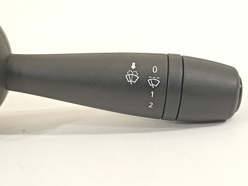 Recambio de mando limpia para dacia dokker ambiance referencia OEM IAM 255670736R  