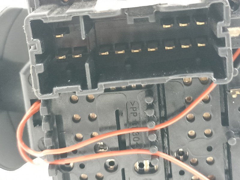 Recambio de mando limpia para dacia dokker ambiance referencia OEM IAM 255670736R  