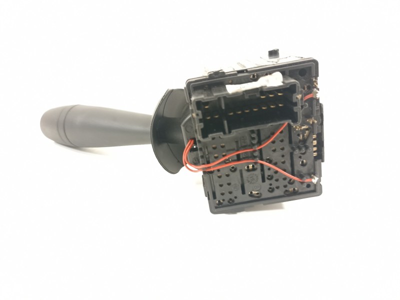 Recambio de mando limpia para dacia dokker ambiance referencia OEM IAM 255670736R  