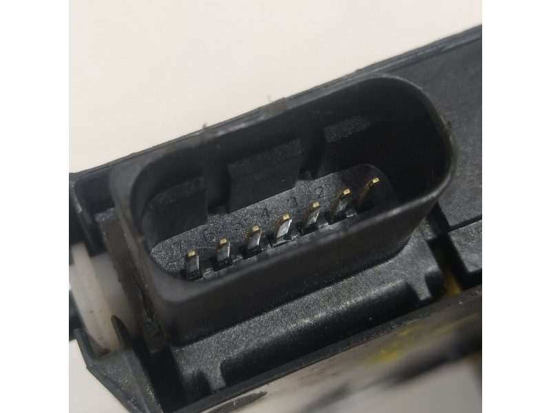 Recambio de cerradura puerta trasera derecha para peugeot 308 access referencia OEM IAM 9826110980  