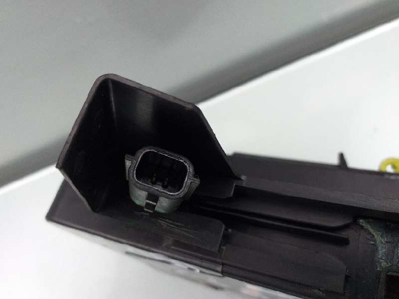 Recambio de cerradura puerta delantera izquierda para dacia sandero ambiance referencia OEM IAM 805039362RE  