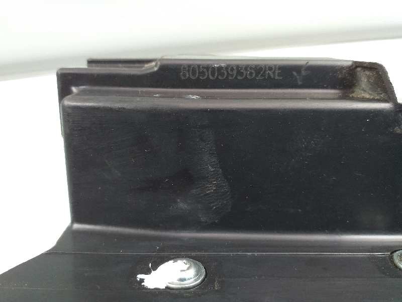 Recambio de cerradura puerta delantera izquierda para dacia sandero ambiance referencia OEM IAM 805039362RE  