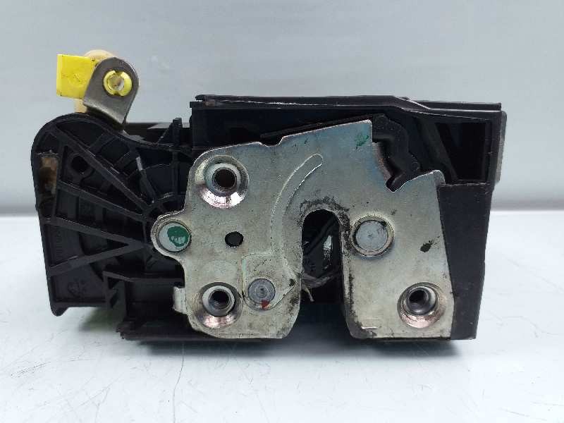 Recambio de cerradura puerta delantera izquierda para dacia sandero ambiance referencia OEM IAM 805039362RE  