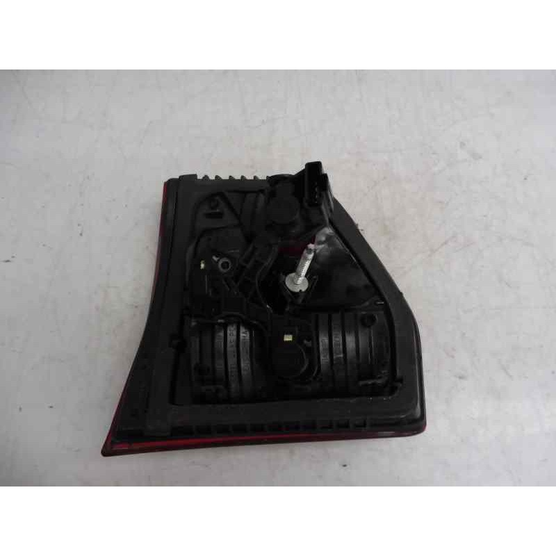 Recambio de piloto trasero izquierdo en porton para citroën c5 station wagon exclusive referencia OEM IAM 1370A220311  