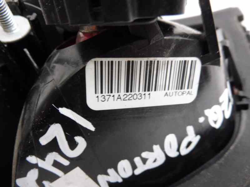 Recambio de piloto trasero izquierdo en porton para citroën c5 station wagon exclusive referencia OEM IAM 1370A220311  