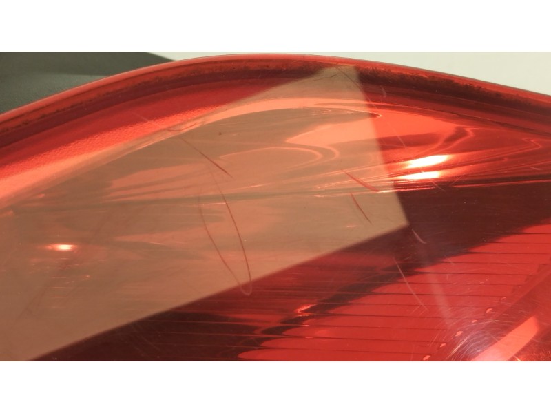 Recambio de piloto trasero izquierdo para renault megane ii berlina 5p dynamique referencia OEM IAM 8200413214 89038181 