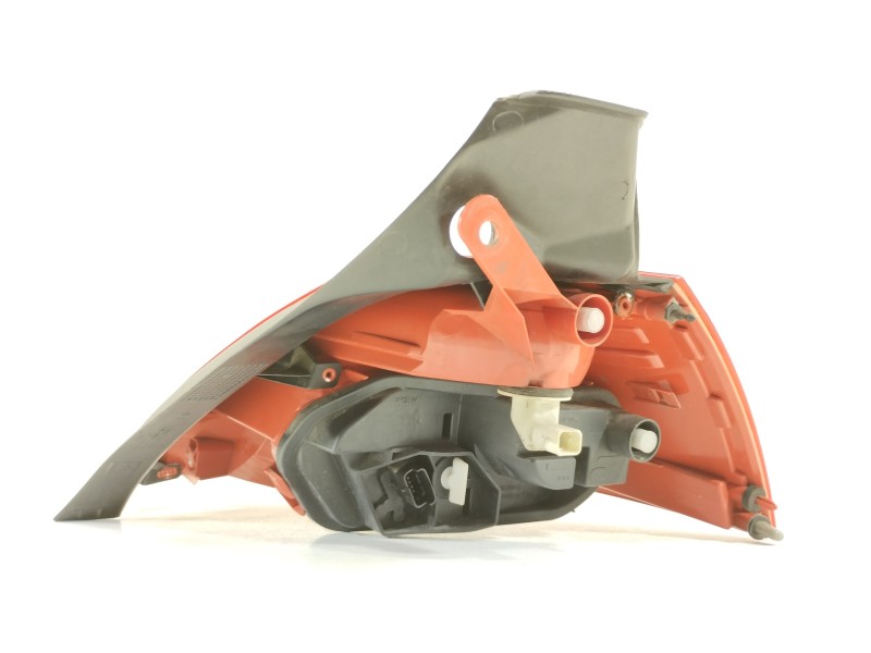 Recambio de piloto trasero izquierdo para renault megane ii berlina 5p dynamique referencia OEM IAM 8200413214 89038181 