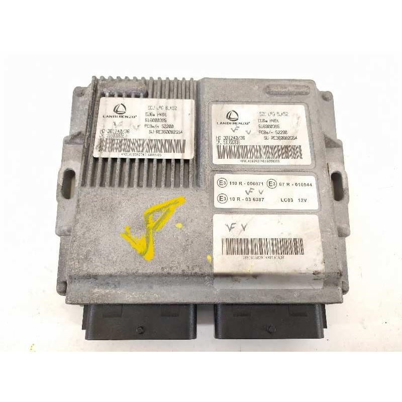 Recambio de centralita motor uce para dacia sandero ambiance referencia OEM IAM 616000395  