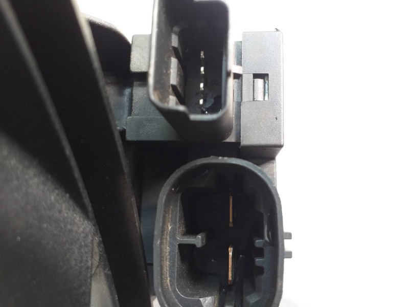Recambio de electroventilador para peugeot 207 confort referencia OEM IAM 9653804080  