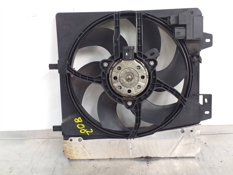 Recambio de electroventilador para peugeot 207 confort referencia OEM IAM 9653804080  