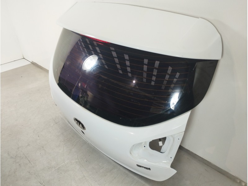 Recambio de porton trasero para kia cee´d concept referencia OEM IAM 73700A2000  