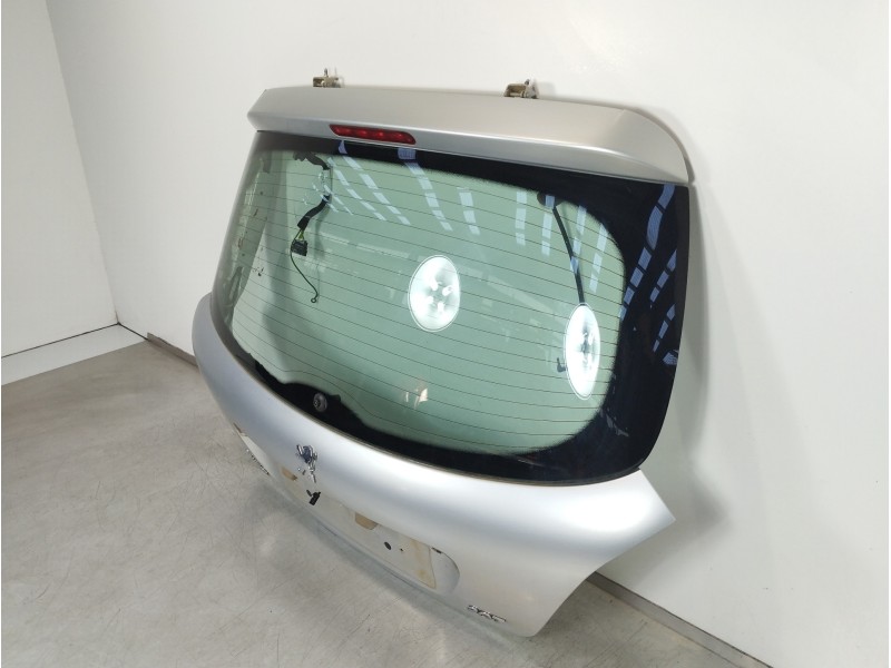 Recambio de porton trasero para peugeot 207 confort referencia OEM IAM   