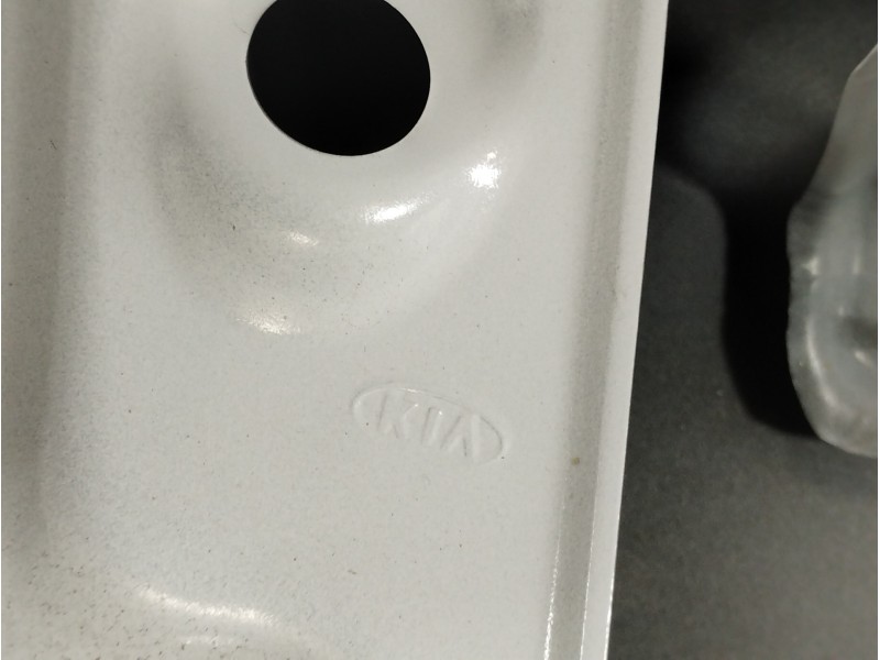 Recambio de porton trasero para kia cee´d concept referencia OEM IAM 73700A2000  